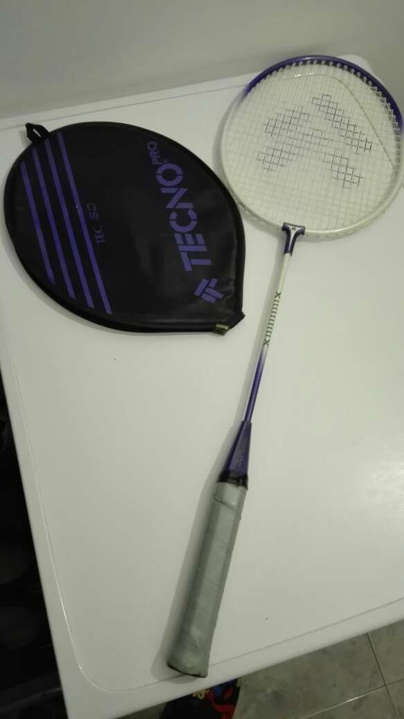 Raqueta de bádminton