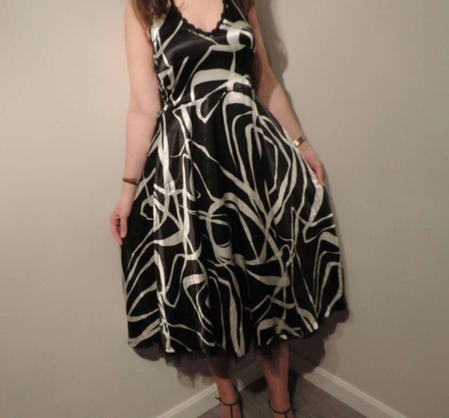 Abito da invitata per matrimonio, Festa di "Veleno nel Piede"