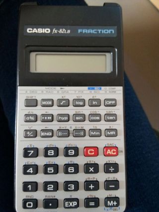 Calculadora casio fx-82lb fraction de segunda mano por 8 EUR en Getafe en  WALLAPOP