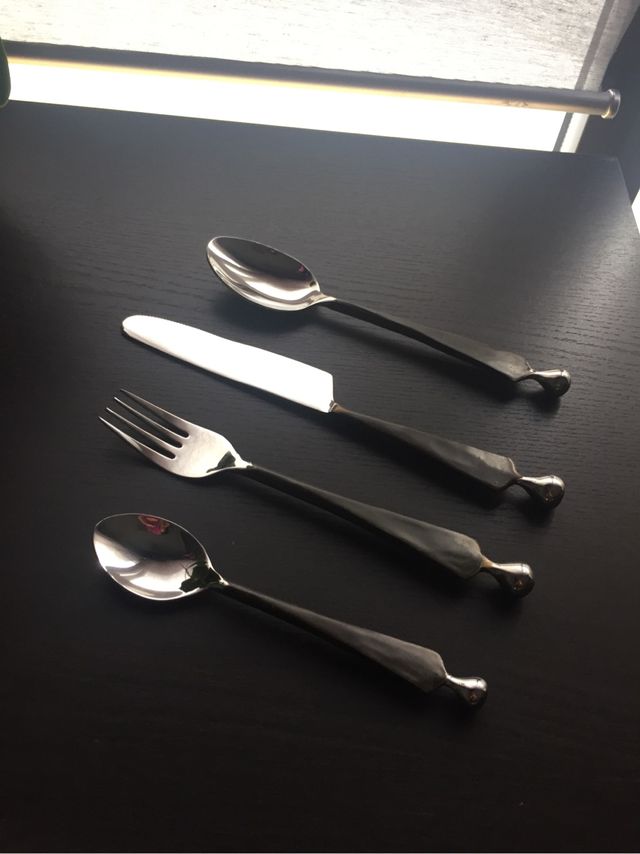 2 Juegos de Cubiertos Indios  Edicion - Limitada.