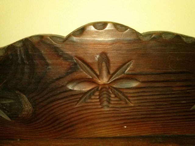 Estanteria madera maziza labrada