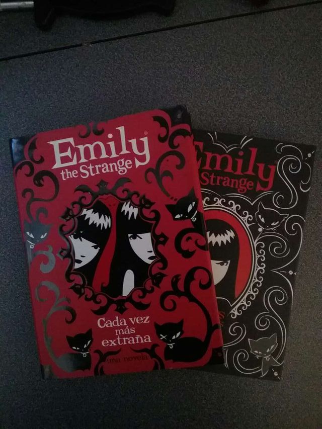 Pack libros Emily the Strange