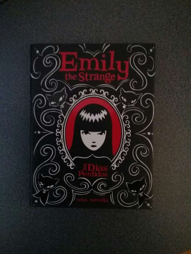 Pack libros Emily the Strange