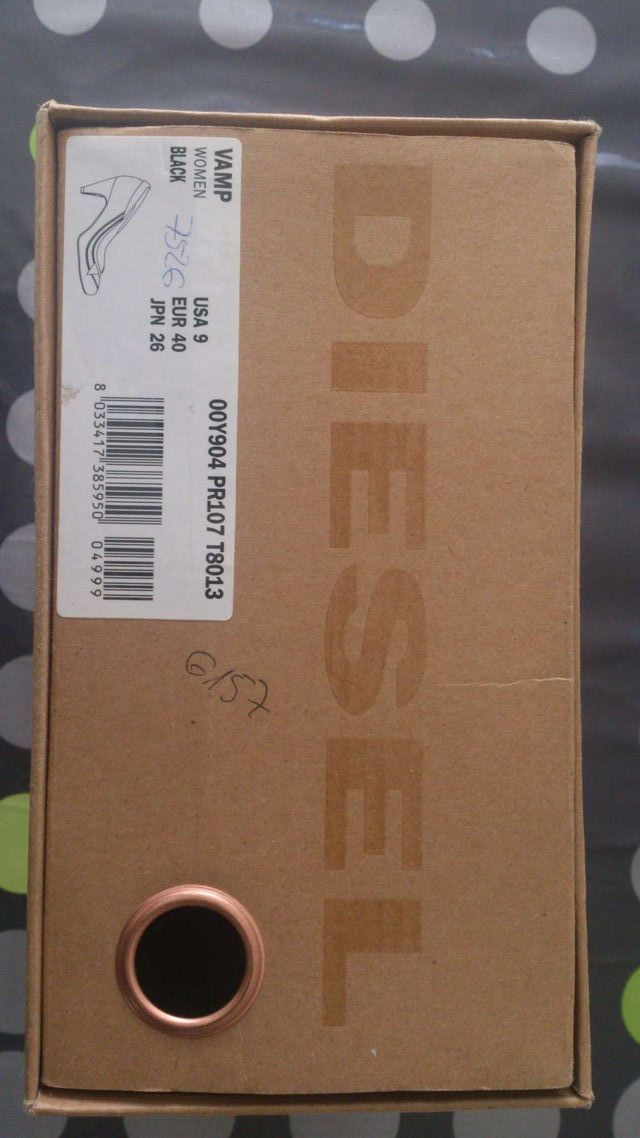 Zapatos piel negros nuevos Diesel, tacón 7 cm n 40