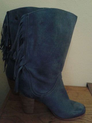 Botas Mustang azules nuevas Talla 40 de segunda mano por 9 EUR en Piqueros  en WALLAPOP