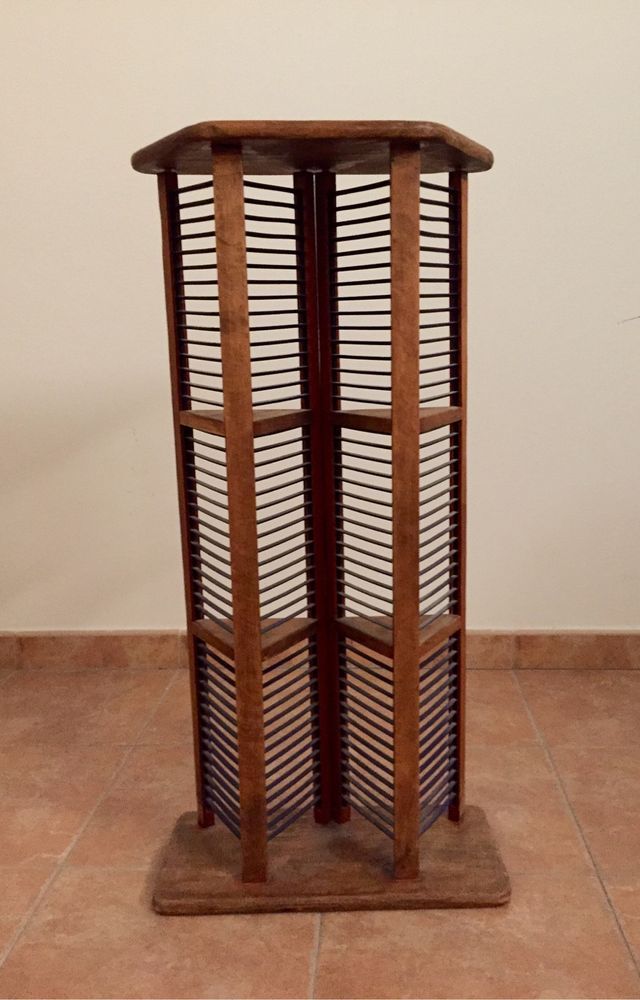 Torre CDs Madera