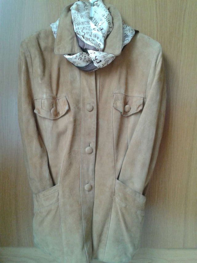 Chaqueta  ( SRA. )  de  piel