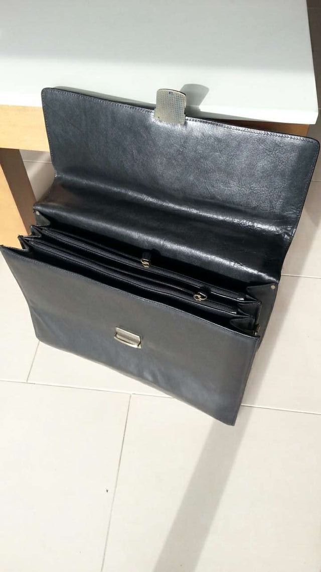 Cartera maletin piel negra