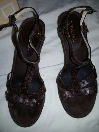 Sandalias AEROSOLES NUM.37 muy bonitas y comodas de segunda mano por 15 EUR  en Sant Cugat del Vallès en WALLAPOP