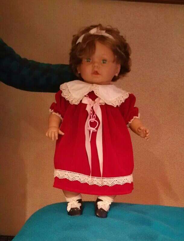 Muñeca. Nueva.