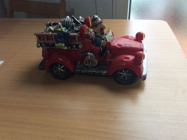 Hucha Decorativa Coche De Bomberos