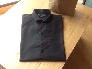 camisa negra primark