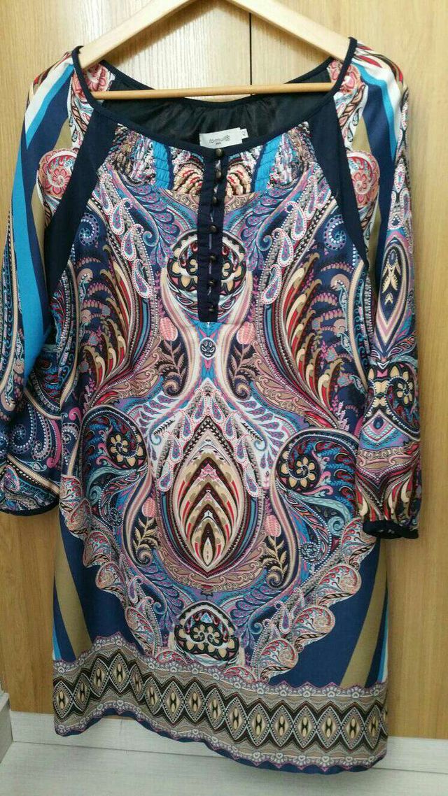 Vestido fórmula joven.talla 42