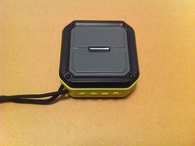 NUEVO Altavoz bluetooth mini, a estrenar