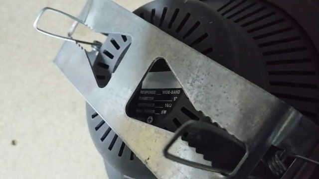 Altavoces empotrables