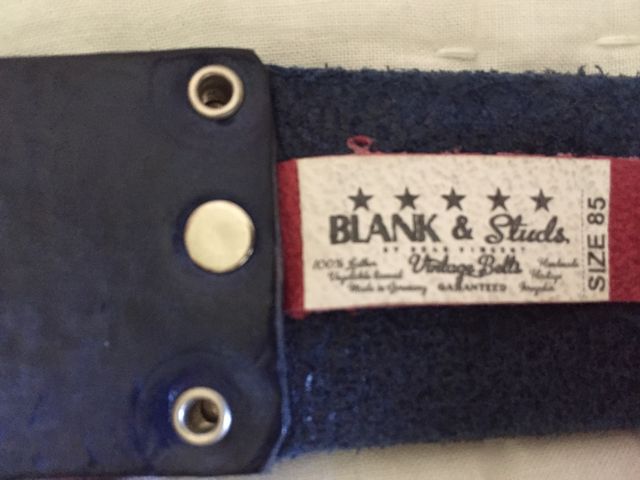 Cinturón de piel más marca Blank&Studs