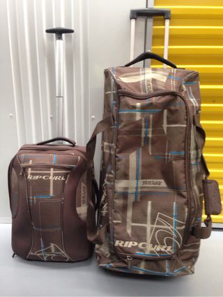 Maleta Trolley Rip Curl. 45 litros de segunda mano por 35 EUR en Bayas en  WALLAPOP