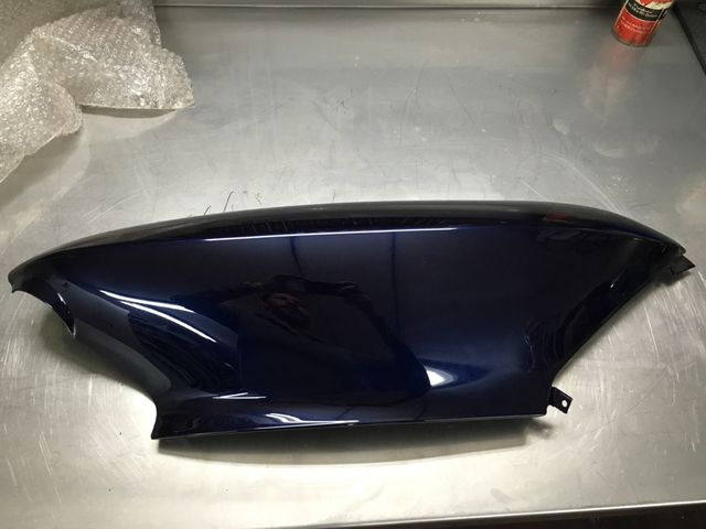 Tapa lateral Yamaha Majestic nueva