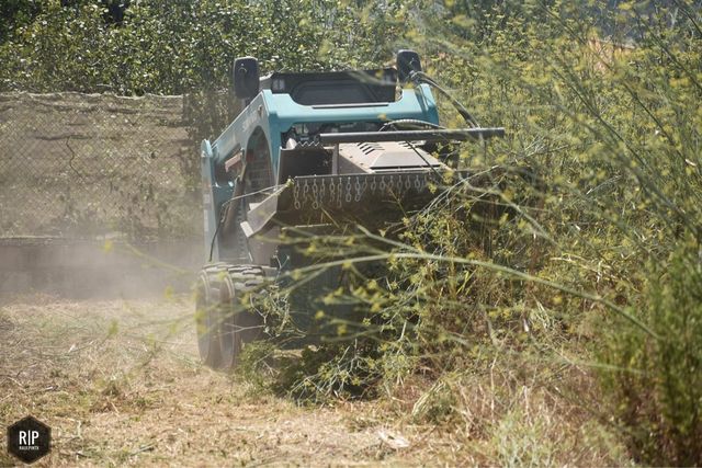 Desbrozadora hidráulica