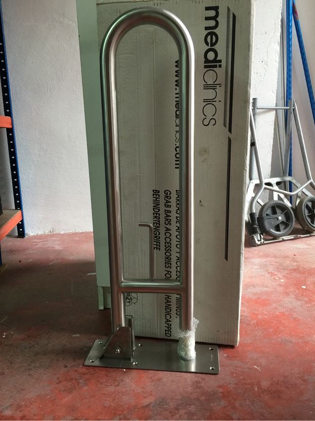 Barra aseo minusválidos nueva sin estrenar