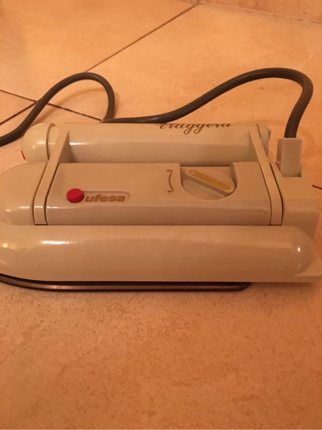 PLANCHA ROPA DE VIAJE