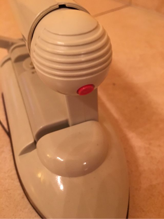 PLANCHA ROPA DE VIAJE