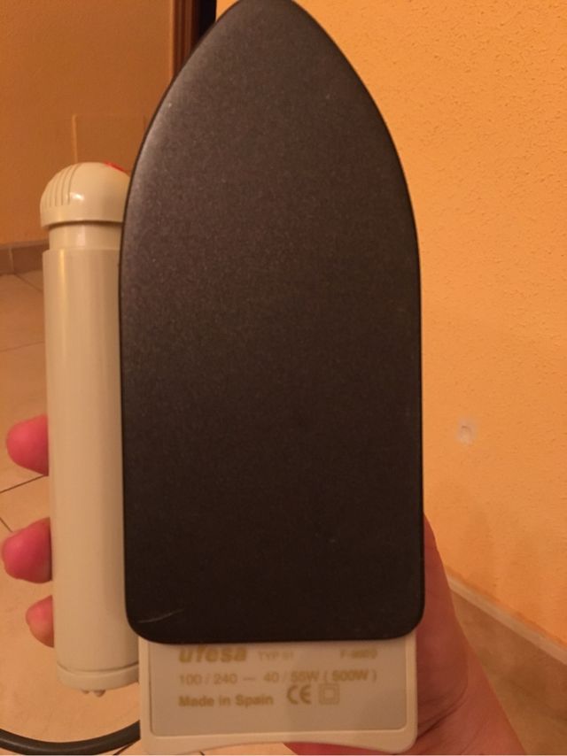 PLANCHA ROPA DE VIAJE