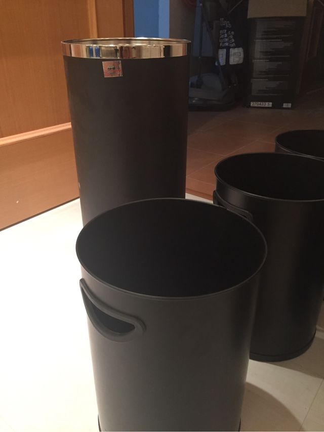 Papeleras oficina de segunda mano por 20 € en Torrejón de Ardoz en WALLAPOP