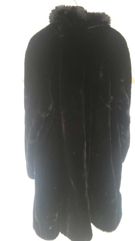 Abrigo imitación piel