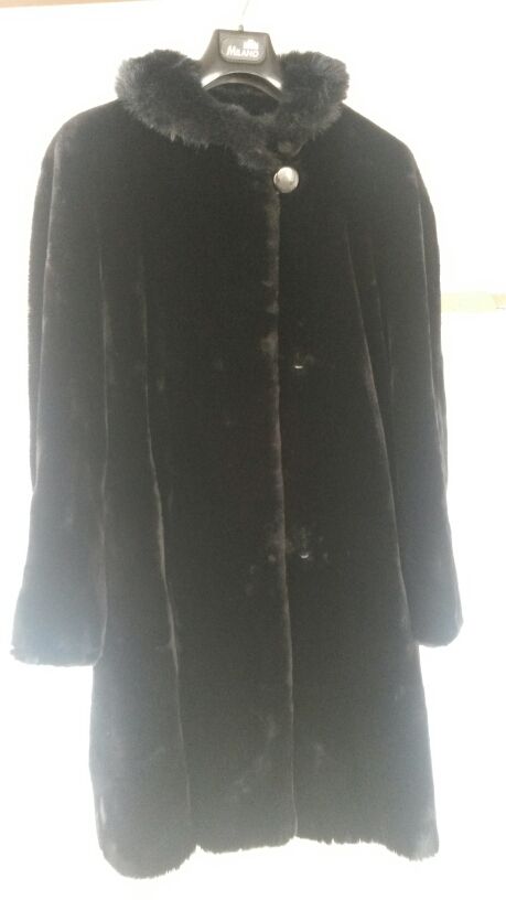 Abrigo imitación piel