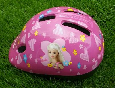 Casco infantil Barbie