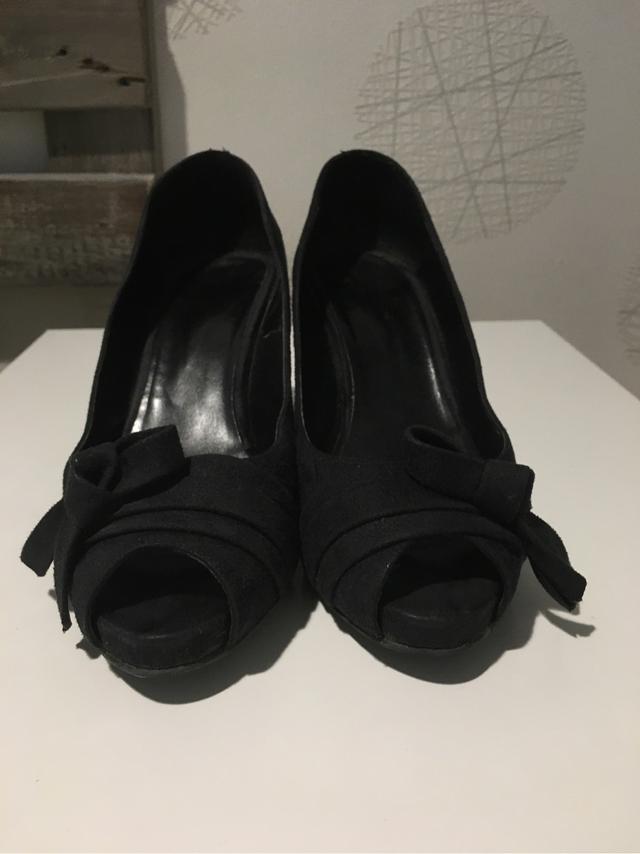 Zapato ante negro