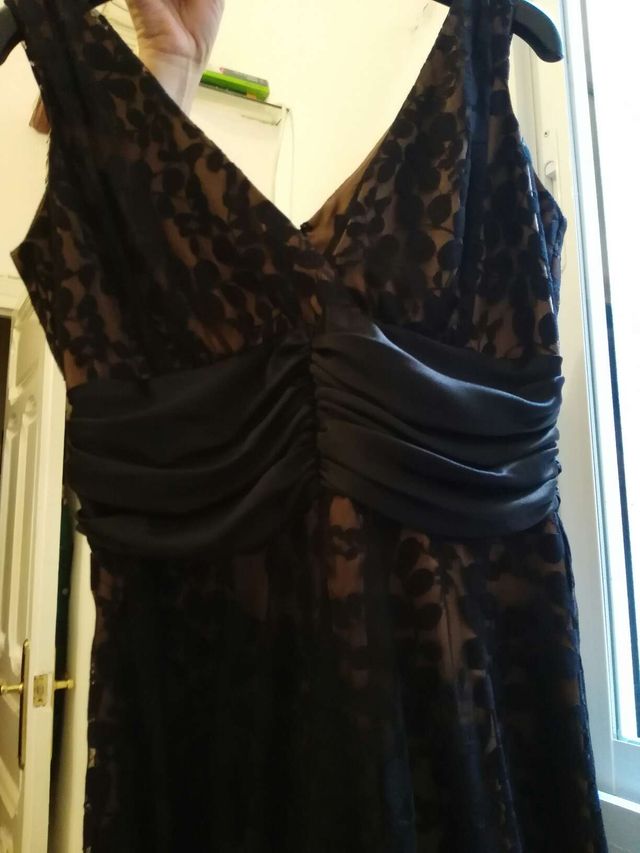 Vestido fiesta negro encaje
