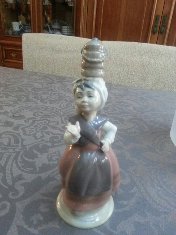 Figura de porcelana de casades