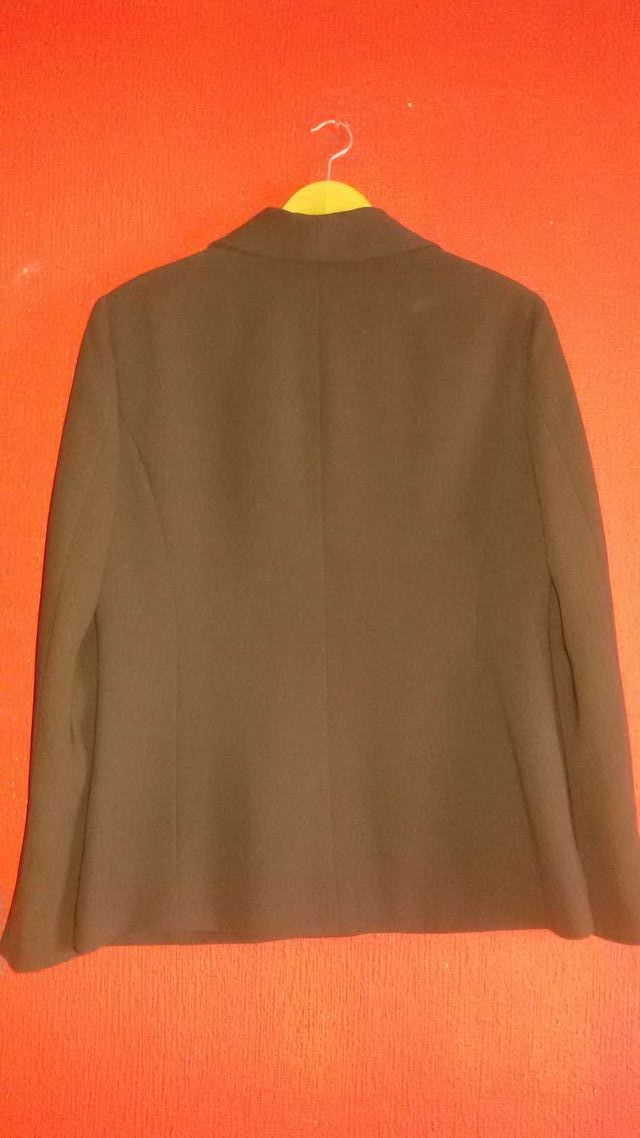 Traje de chaqueta color chocolate