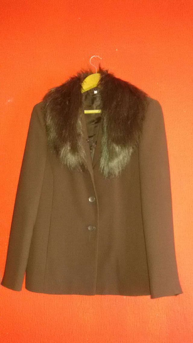 Traje de chaqueta color chocolate