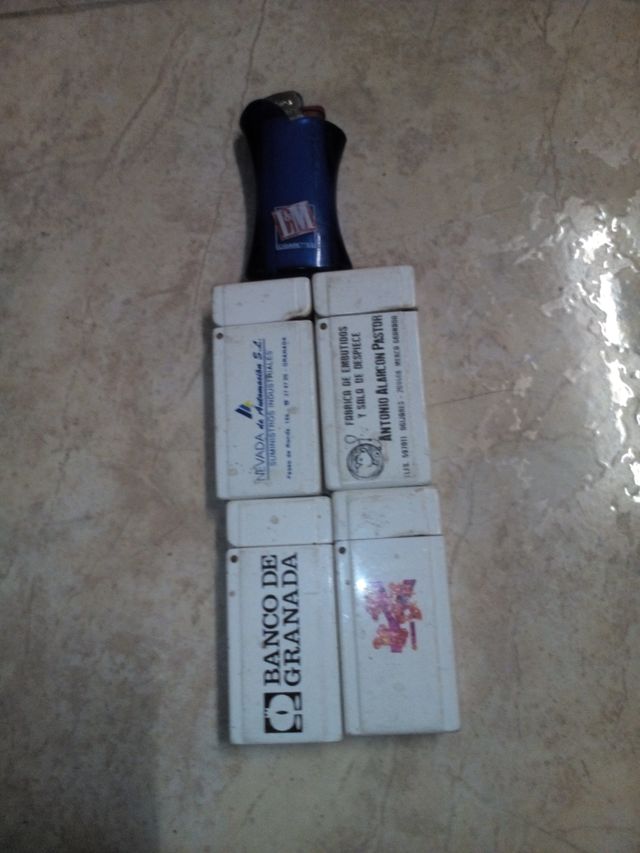 Lote d Zippo 4
