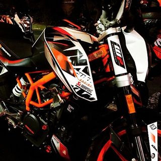 vinilos ktm 390 sticker set ktm duke 125 390 de segunda mano por 90 en vinilos ktm 390 sticker set ktm duke 125 390 de segunda mano por 90 en