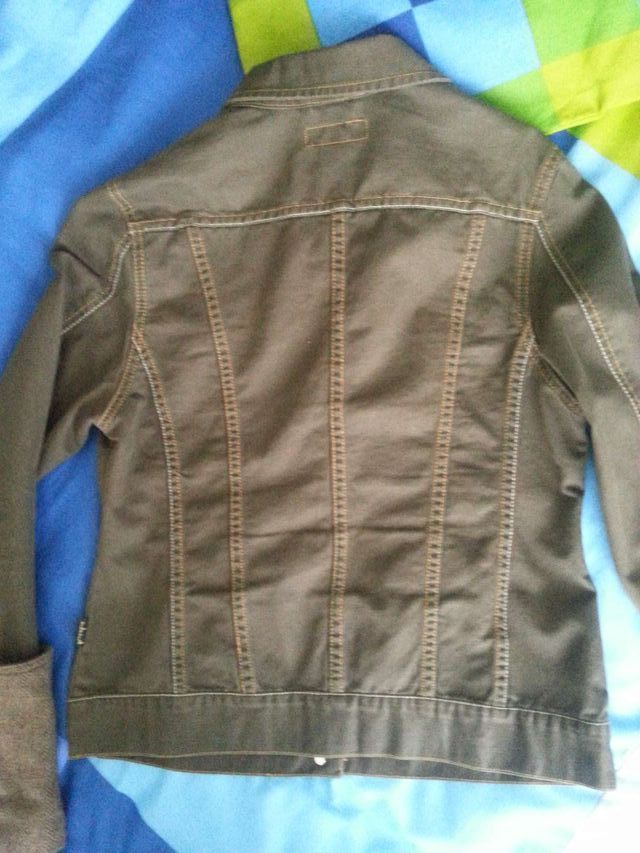 Cazadora vaquera verde caqui T.40