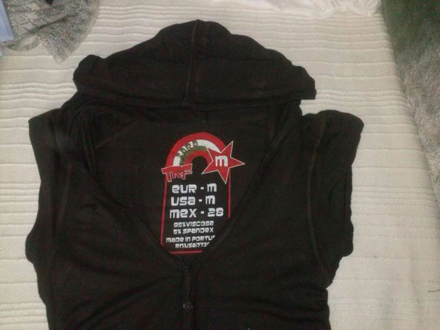 T-shirt (Zara) da ragazza.