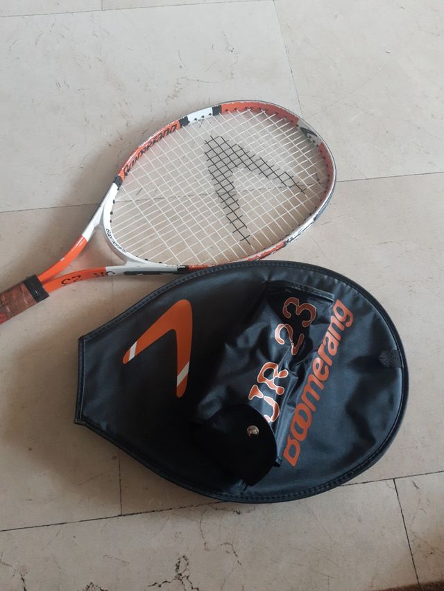Raqueta tenis con funda