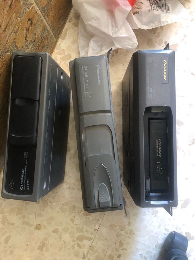 Cajón pioneer de 6cd