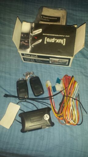 Centralita y mando a distancia