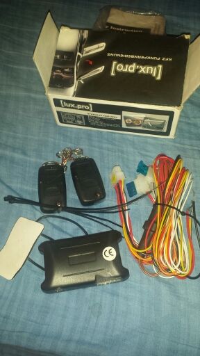 Centralita y mando a distancia