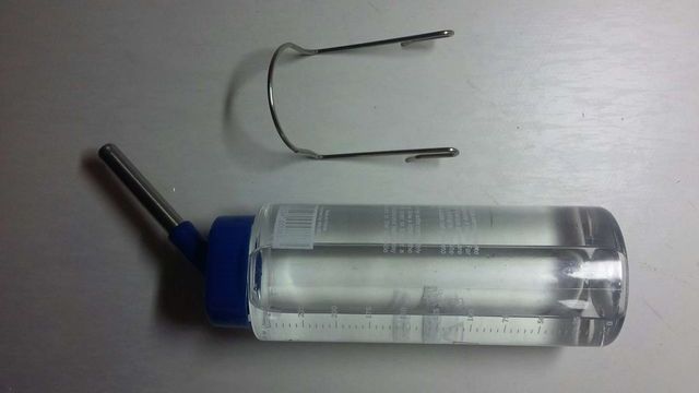 Bebedero hamster u otro roedor semi nuevo