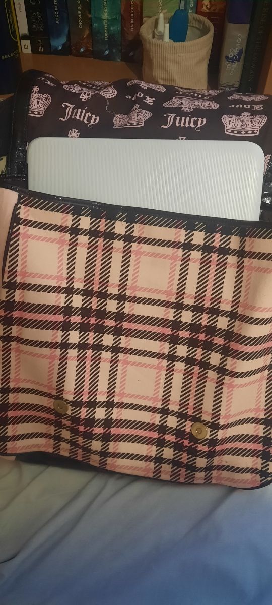 BOLSO BANDOLERA AUTENTICO DE JUICY COUTURE ES UN C