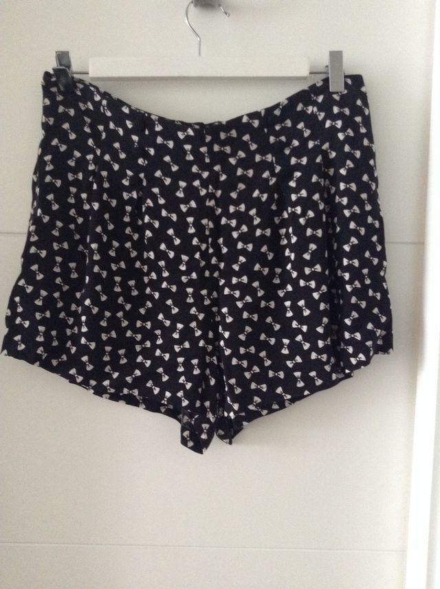 Shorts H&M, Talla 42