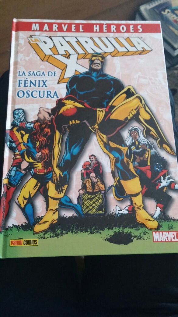Cómic "X-Men: La saga de Fénix oscura"