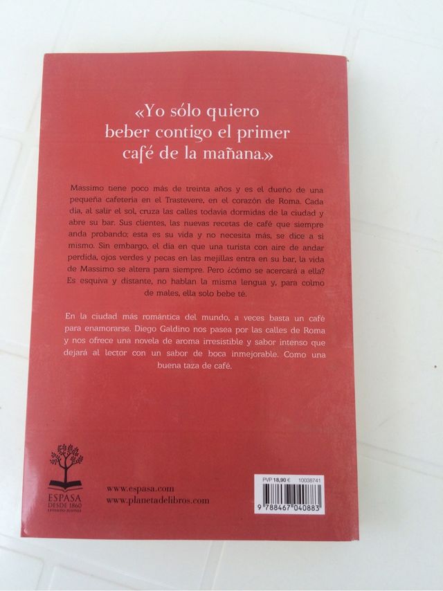 El primer café de la mañana, nuevo.