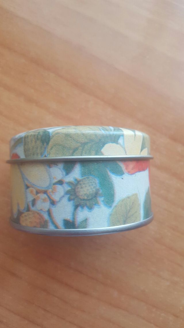 Cajita-joyero metálica